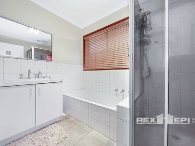 49 Coral Drive, Hampton Park