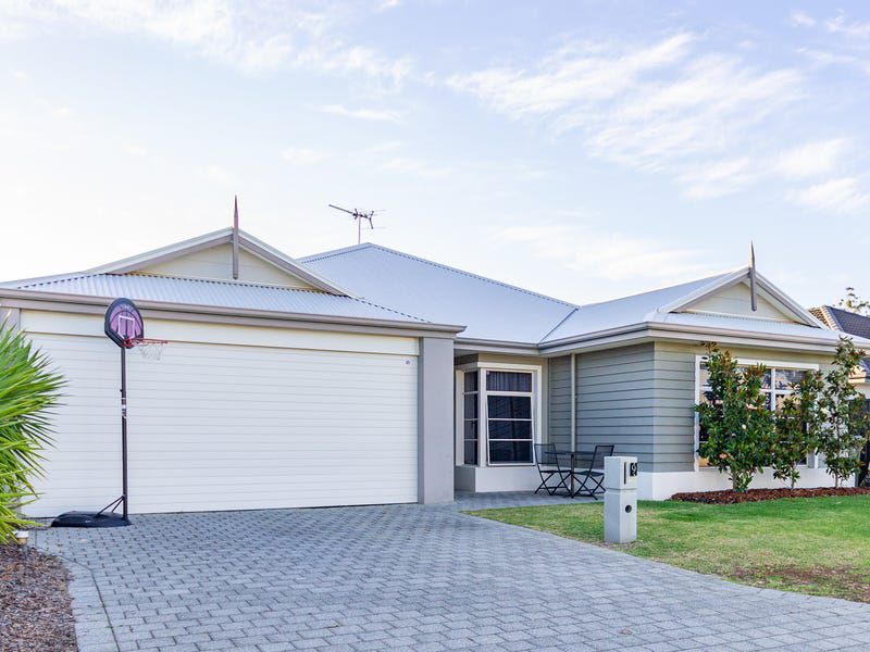 9 Magos Way, Aveley