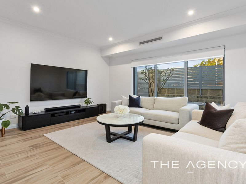 6 / 19 Perlinte View, North Coogee