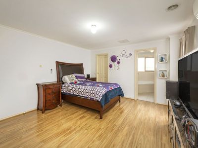1 / 1080 Doncaster Road, Doncaster East