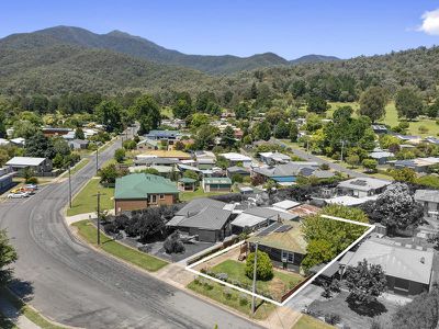 104 Lakeside Avenue, Mount Beauty