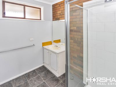 2 / 15 Schwarz Avenue, Horsham