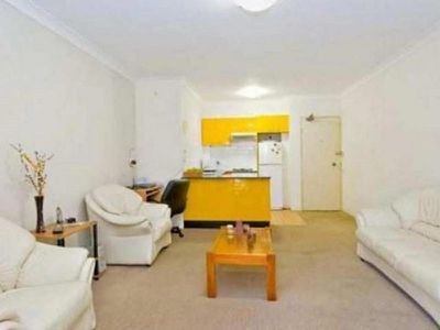 4 / 50 Forsyth Street, Kingsford