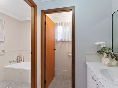 28 Leigh Crescent, Ulladulla