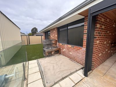 30 Harden Park Trail, Carramar