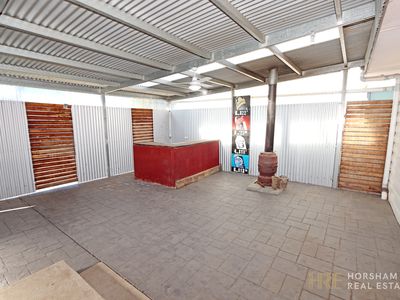 17 Howard Street, Horsham