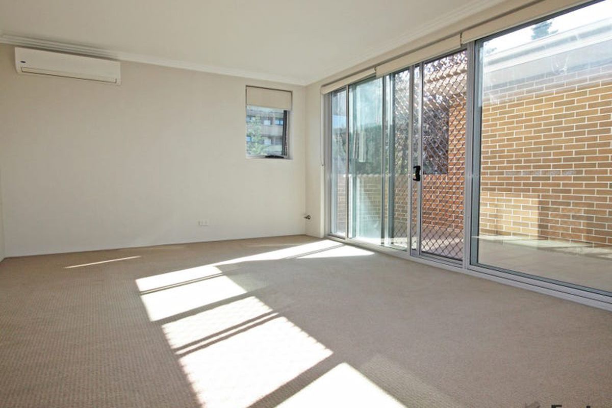64-66 Queen Street, Concord West