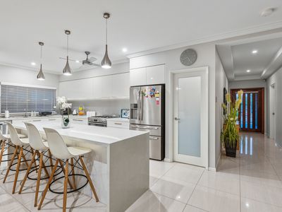 6 Hatoyama View, Bilingurr