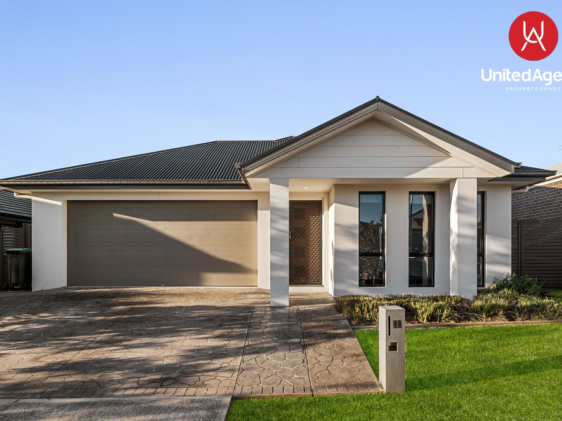 11 Duncombe Avenue, Gledswood Hills
