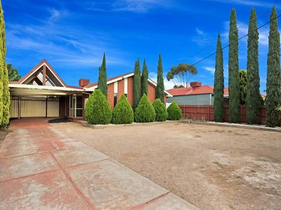 14 Sunbird Cres, Hoppers Crossing