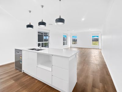 36 Sea Crescent, Dubbo
