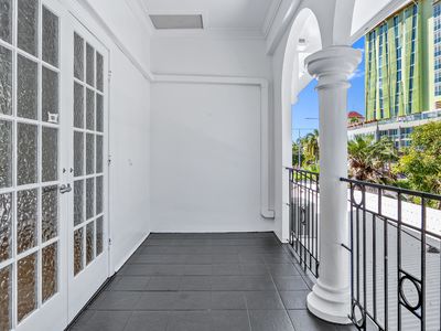 131 Lake Street, Cairns City