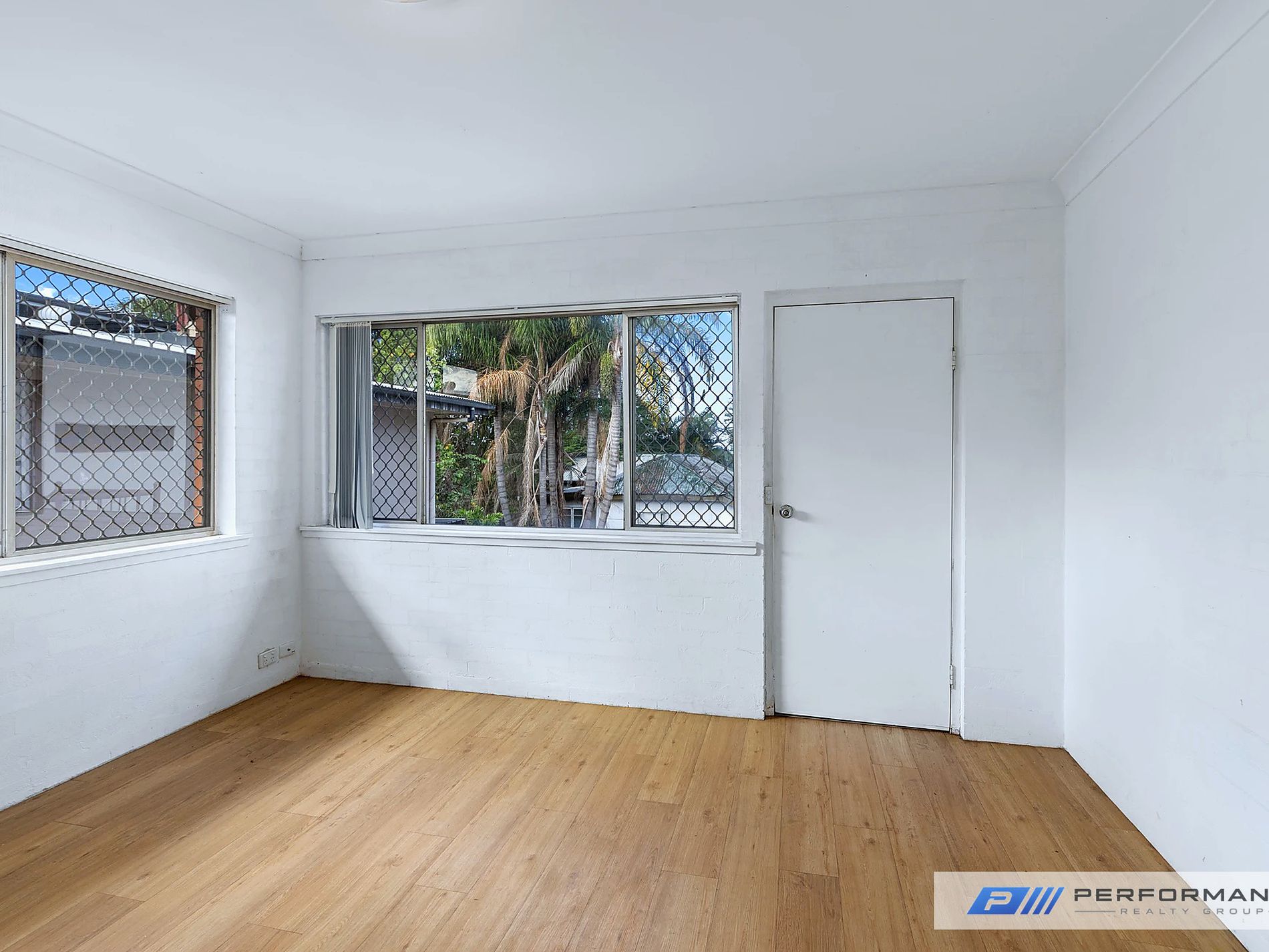 4 / 17 Meyer Street, Southport