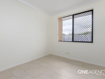 12 Admiral Crescent, Springfield Lakes