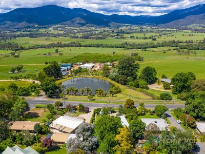 13 Kiewa Valley Highway, Tawonga South