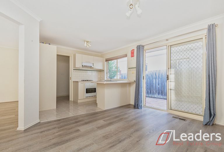2 / 19 Martin Place, Glen Waverley