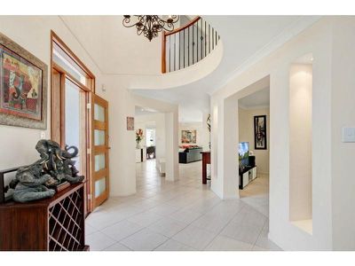 1 Wirra Place, Tewantin