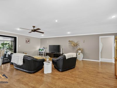 4 Meers Drive, Black Head