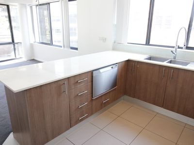 10 / 76 Phillip Street, Parramatta