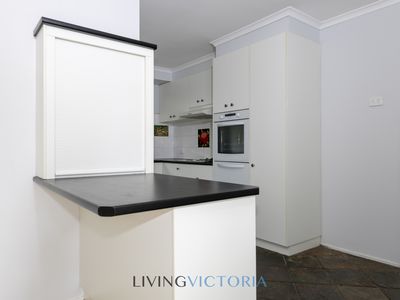 5 Oxford Close, Sunbury