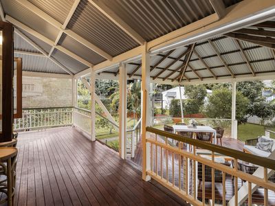 74 Yundah Street, Shorncliffe