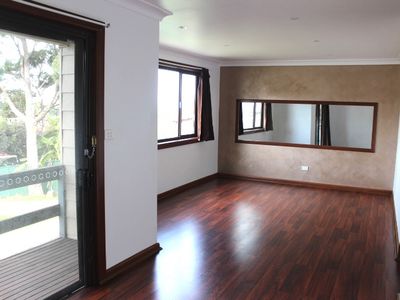 31 Lake Heights Road, Lake Heights