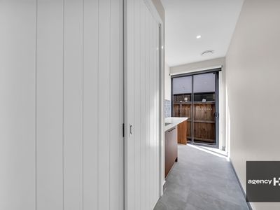 28 Art Deco Drive, Deanside