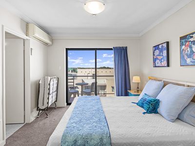 605 / 112 Mounts Bay Road, Perth