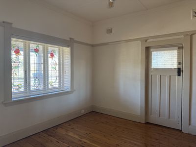 32 Victoria Street, Parkes