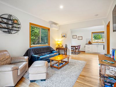 733 Denison Road, Lonnavale