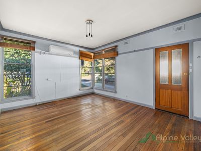 5 Wermatong Avenue, Mount Beauty