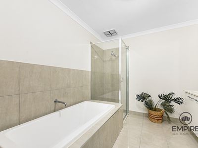 52 Chesney Circuit, Clyde