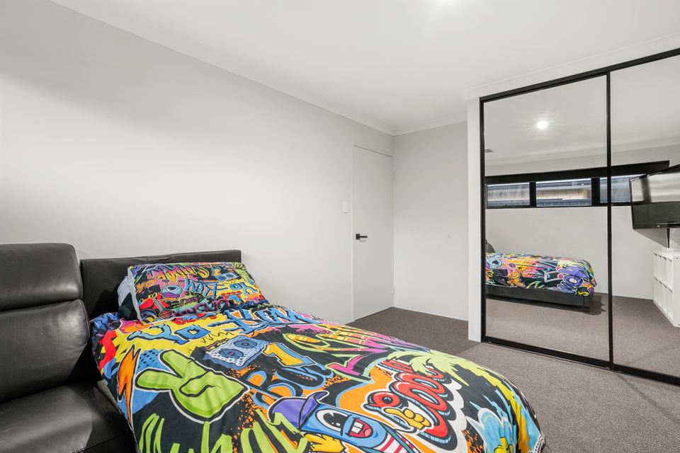 77 Avoca Chase , Baldivis