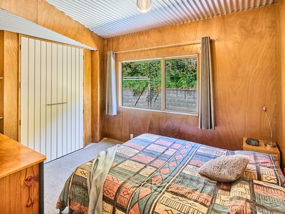 132 Bing Lucas Drive, Tawa