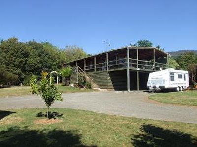 14-16 Young Crescent, Tawonga South
