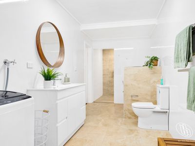 11 Hillcrest Avenue, North Narooma