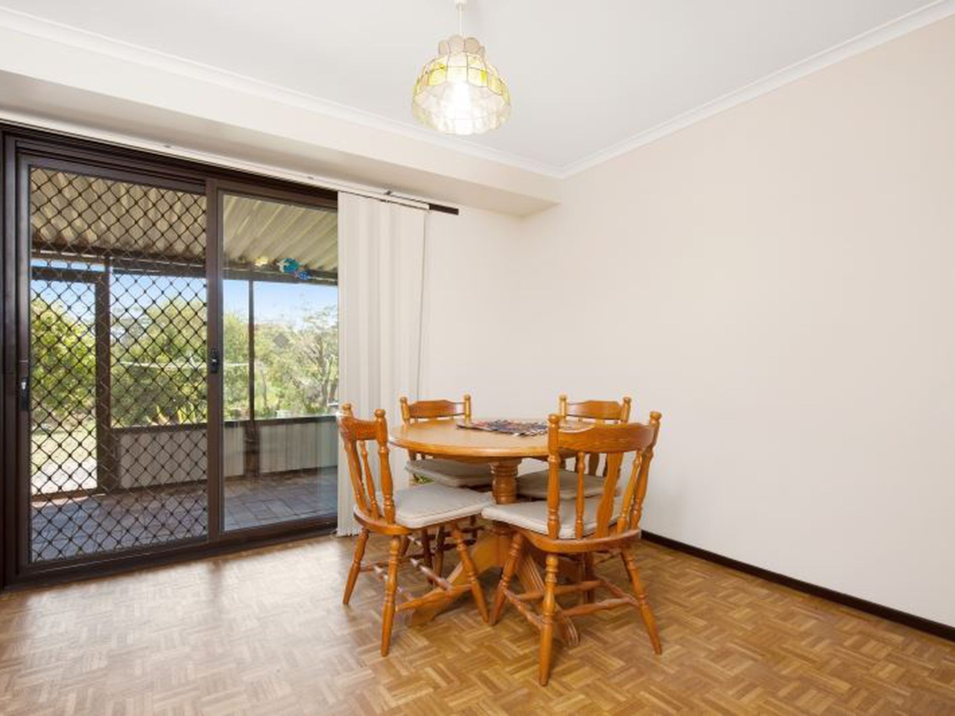 81 Cornfield Parade, Fishermans Paradise