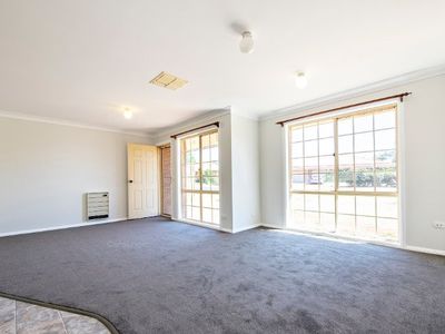 11 Robinson Avenue, Dubbo