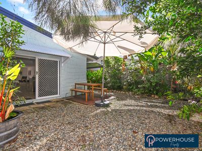 17-19 Tamarind Street, Holloways Beach