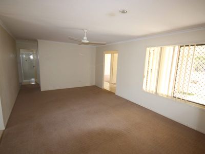 46 Emerald Park Way, Urangan