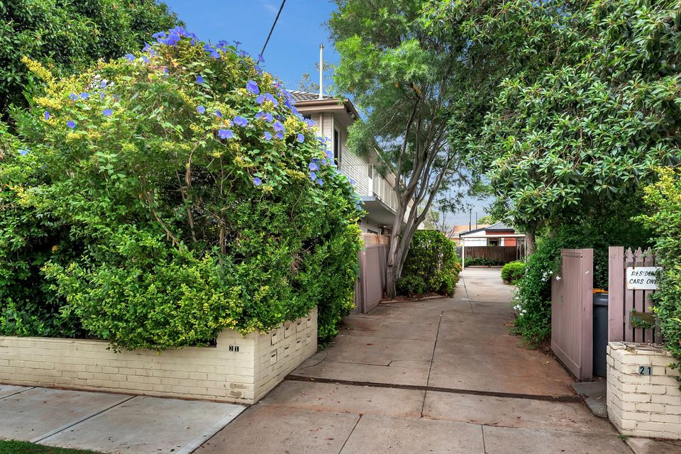 2 / 21 Hobart Road, Murrumbeena