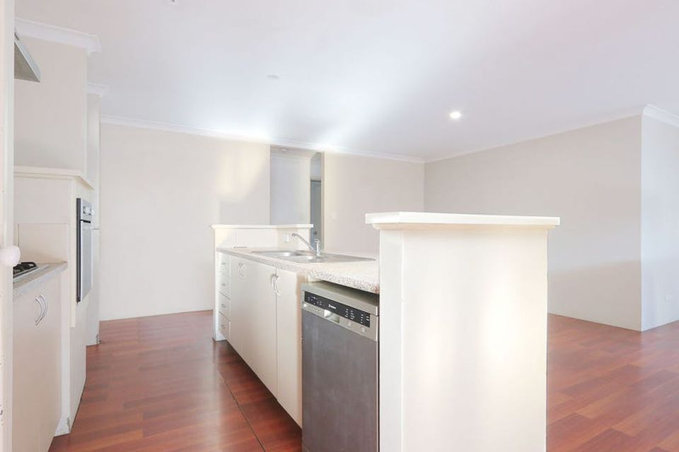 1 Kookynie Loop , Baldivis