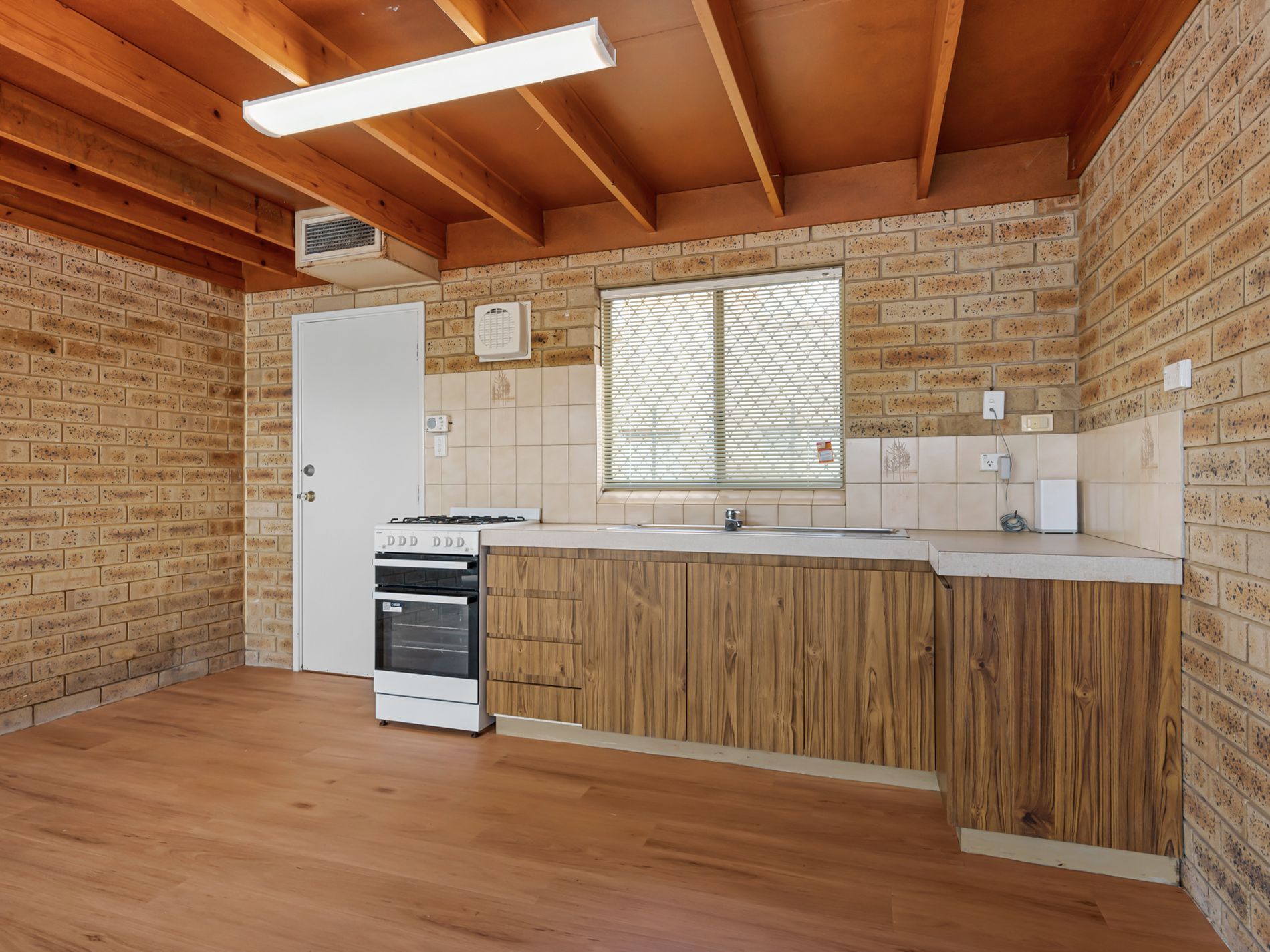 3 / 2 Carrington Street, South Kalgoorlie