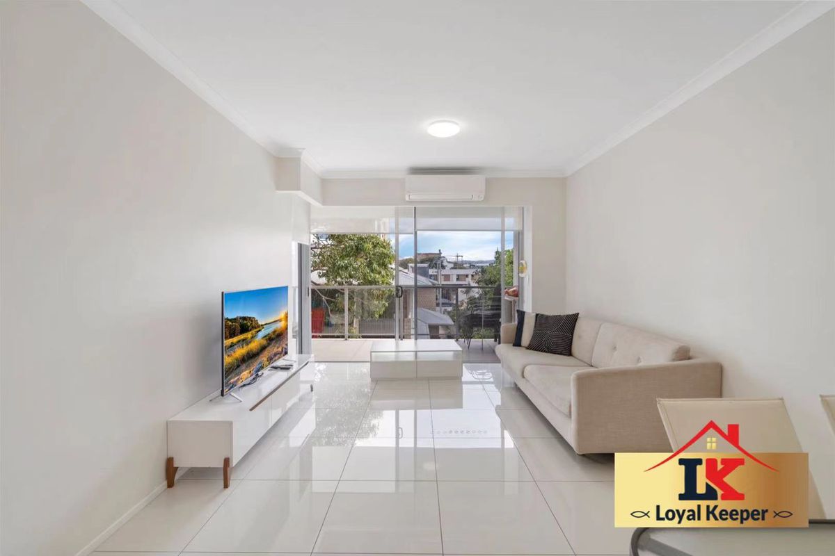 202 / 8 Norman Street, Southport