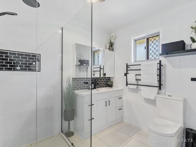 1 Nicole Place, Taroomball