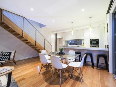 2 / 217 Woods Street, Newport