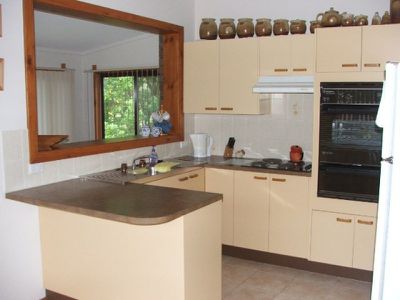 44 Ross Avenue, Narrawallee