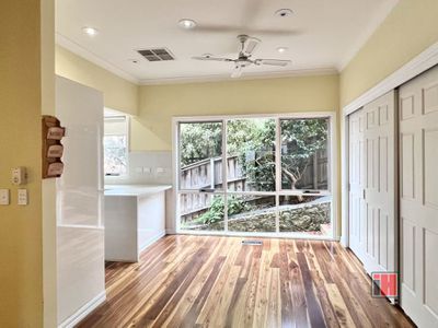 6 Hollyoak Rise, Eltham North