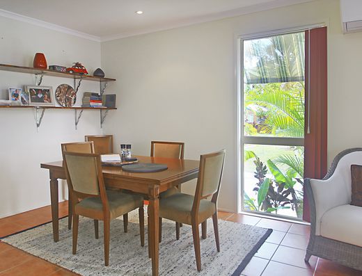 Furnished villa in lovely complex. Short term lease until end April 2026. image 5