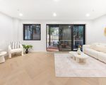 8 / 10 Culworth Avenue, Killara